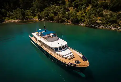 28 meters 4 cabins for 8 pax trawler dali