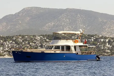 2 cabins trawler yacht maia 