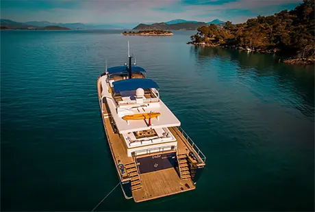 dali trawler peschereccio veduta esterna 