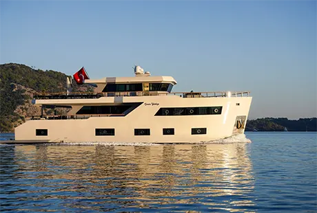 il trawler di lusso cinar yildizi veduta esterna 