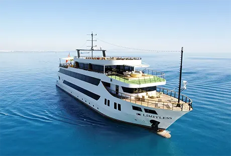 limitless yacht a motore per gruppi numerosi 