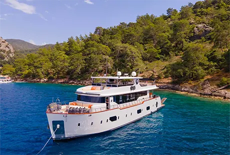 simay m noleggio trawler di lusso 