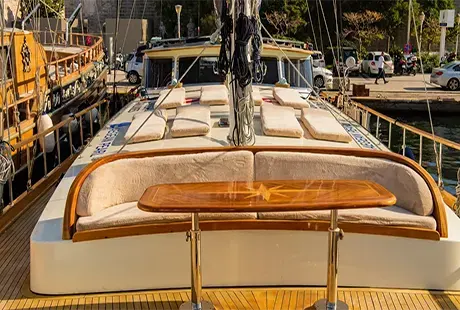 caicco aegean pearl dinette a prua