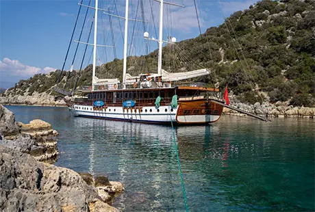 noleggio caicco barca di lusso a 16 cabine