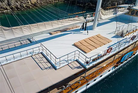 admiral caicco barca di lusso area flybridge
